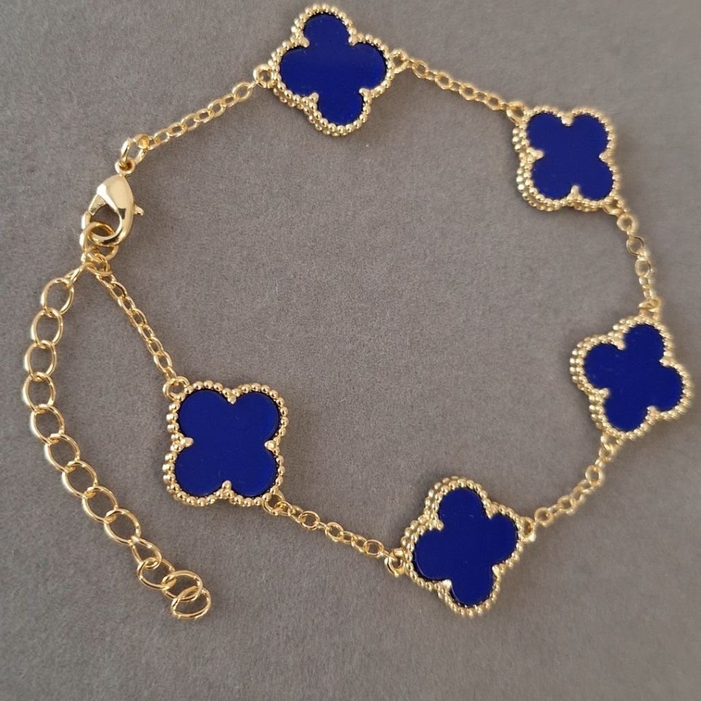celeste clover bracelet