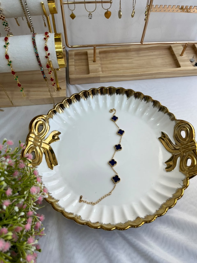 celeste clover bracelet