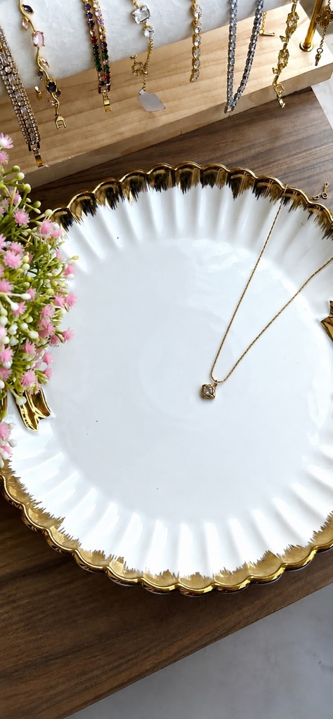 Solis Necklace