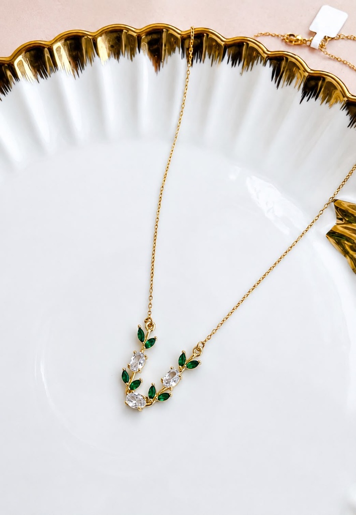 Fleur Necklace