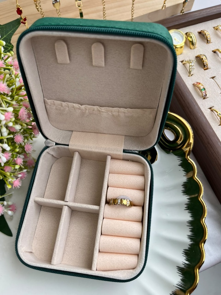 Majesty Ring