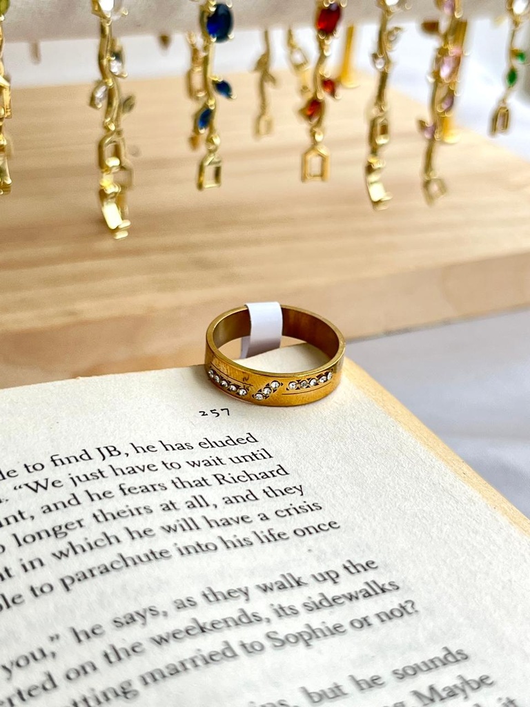 Vela ring