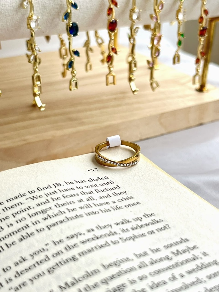 Rynelle ring