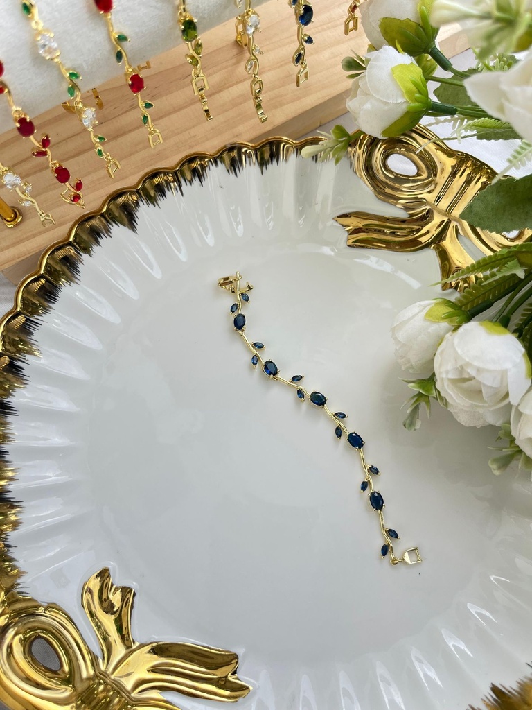 Moonlit Tulip bracelet