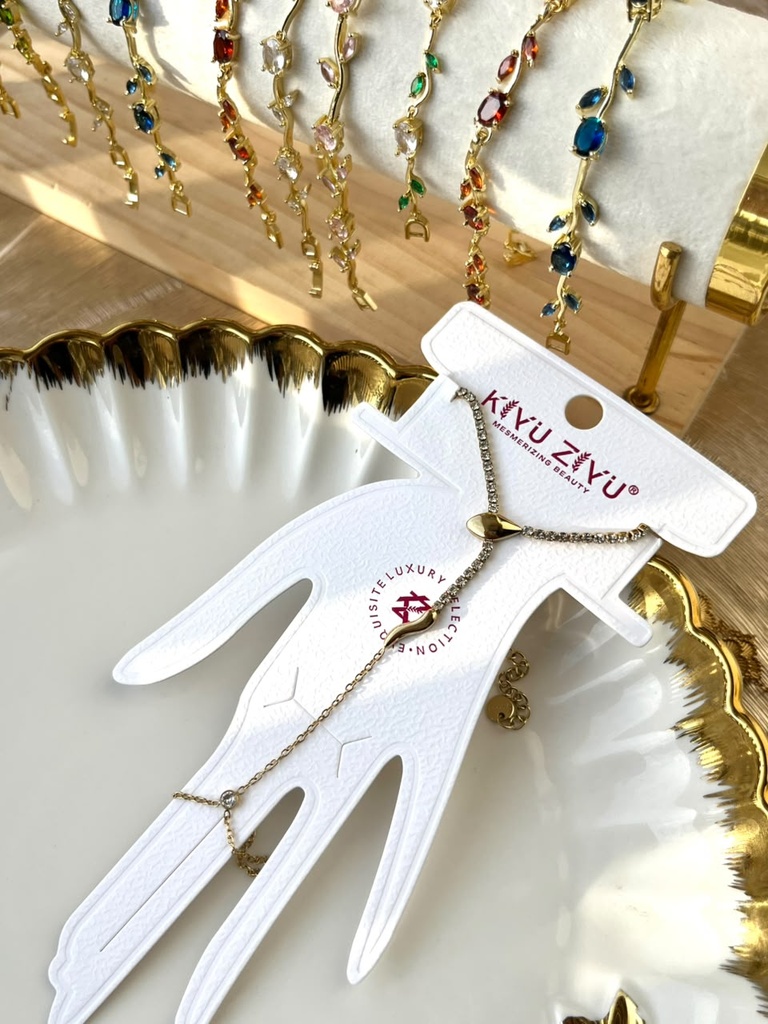 snake handchain