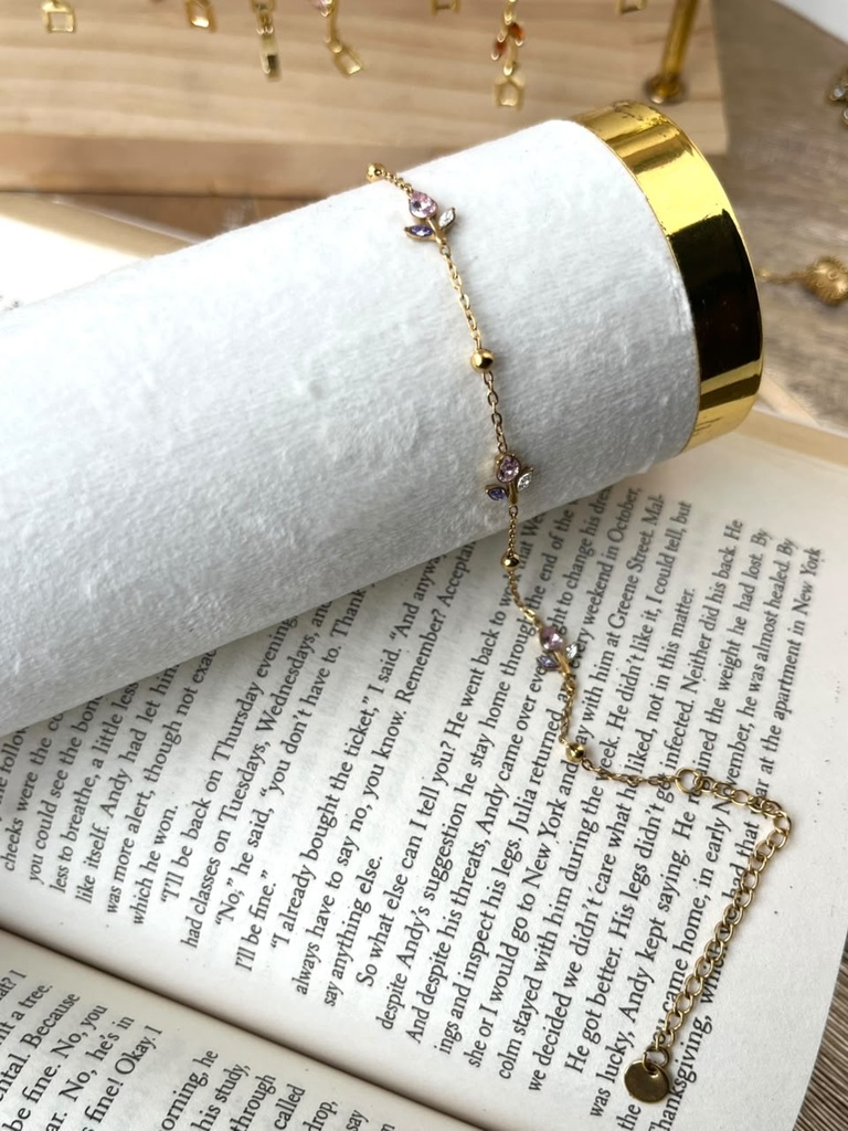 Lavender tulip bracelet