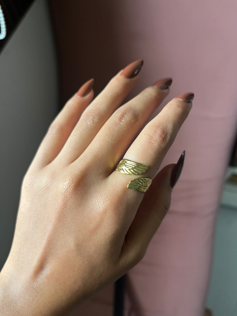 Dove Ring