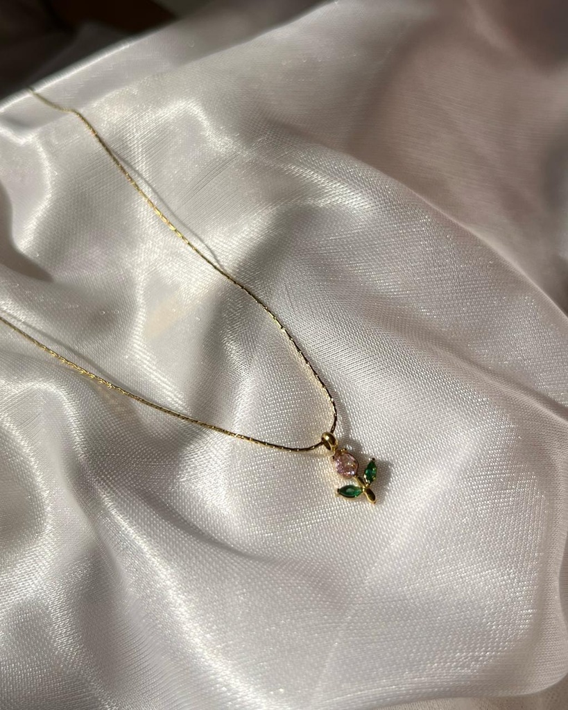 blossom tulip necklace
