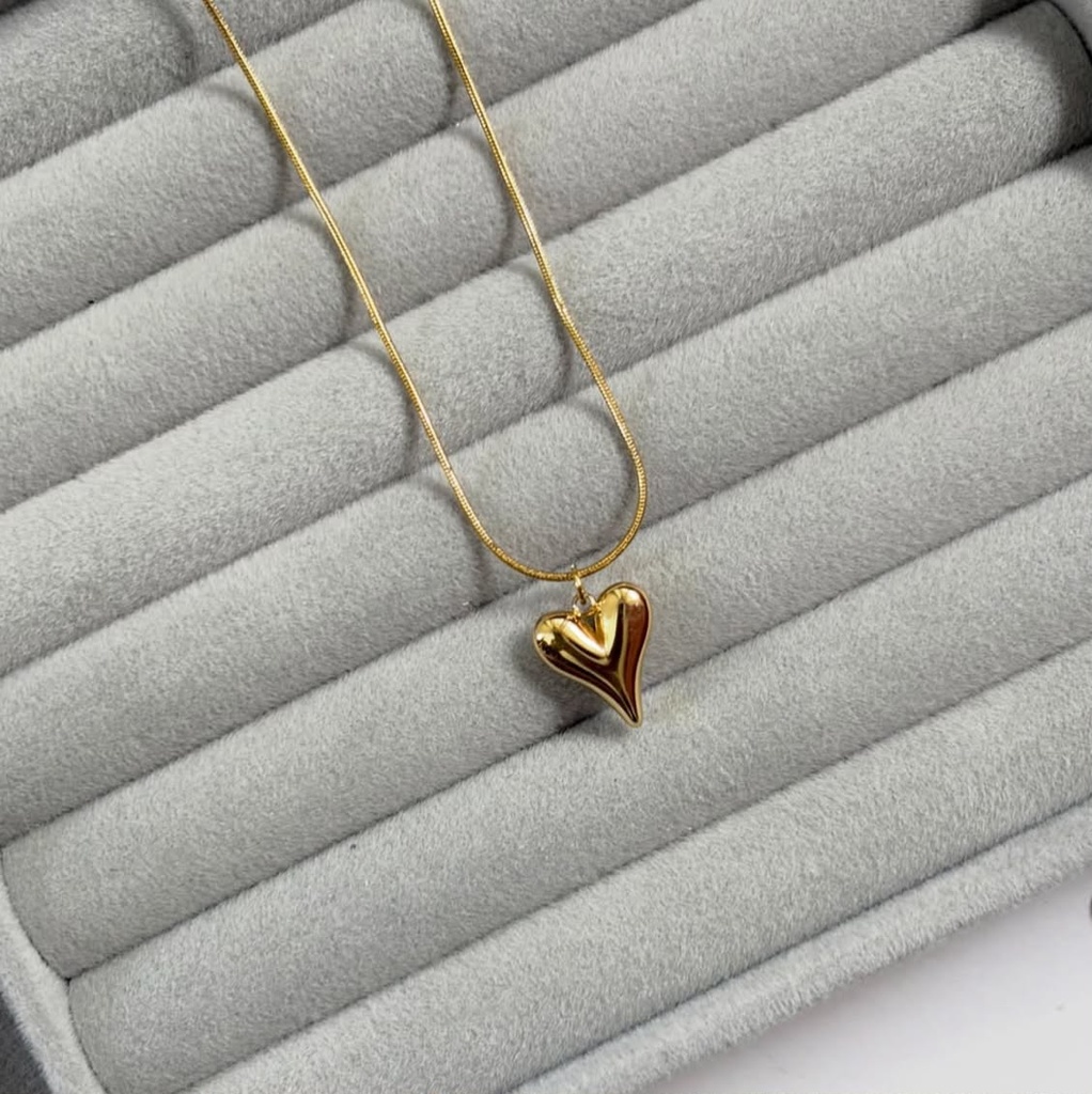 heart necklace