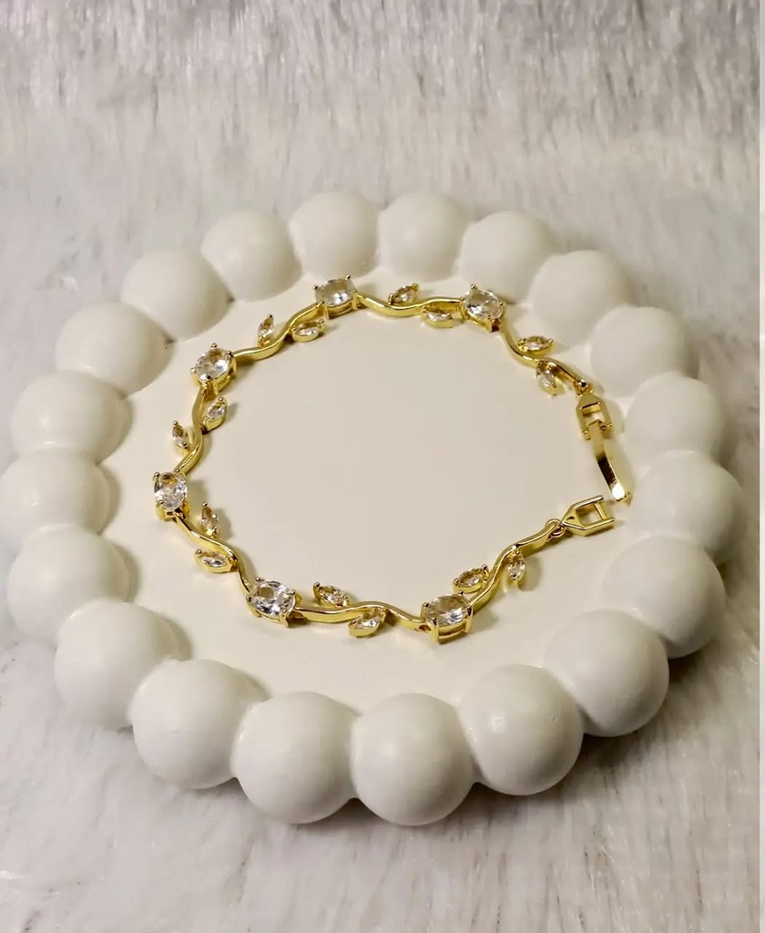 snow tulip bracelet