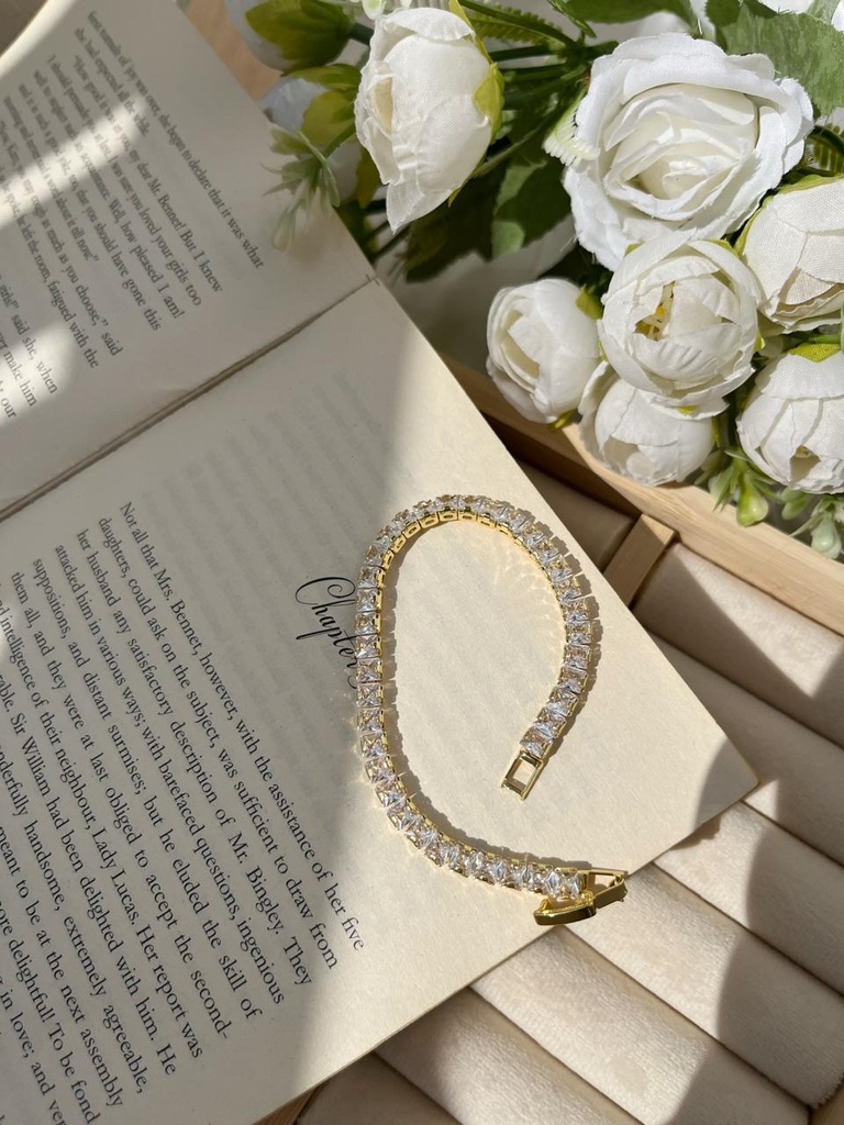 classic tennis bracelet